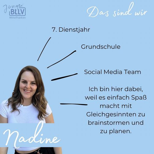 Vorstellungsrunde ✨#8

Unsere Nadine hat in ihrem 1. LAA-Jahr bei uns als Beisitzerin begonnen und ist seit ein paar Jahren unsere Social-Media-Leitung. Seit letztem Jahr hat sie hier Unterstützung von Bianca. Zusammen planen die beiden Beiträge, Werbungen für Veranstaltungen hier auf Instagram und beantworten eure Fragen in den DM´s.

Nadine ist auch für den @bllvmfr auf den sozialen Plattformen unterwegs und Studierendenreferentin für die @bllv.studierende.erlnbg. Gerade ist sie allerdings in Elternzeit. 

Schön, dass du bei uns bist, Nadine! ☺️

#lehramt #lehramtnürnberg #lehramterlangen #bllv #bllvmittelfranken #jungerbllv #jungerbllvmfr #instalehrerzimmer #teacher